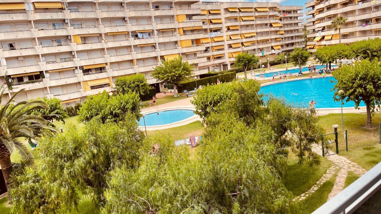 Delux Apartament 살루 외부 사진