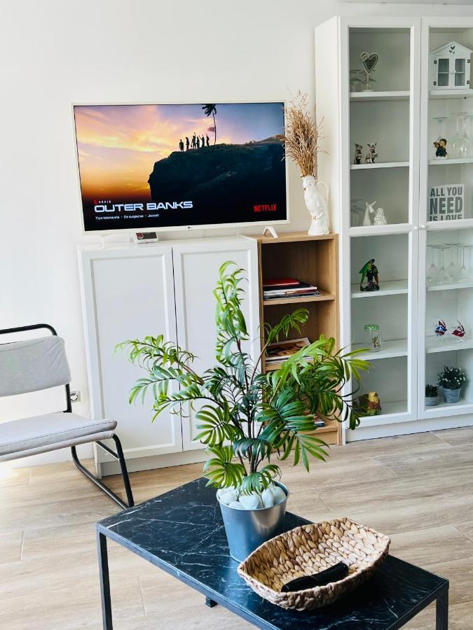 Delux Apartament 살루 외부 사진