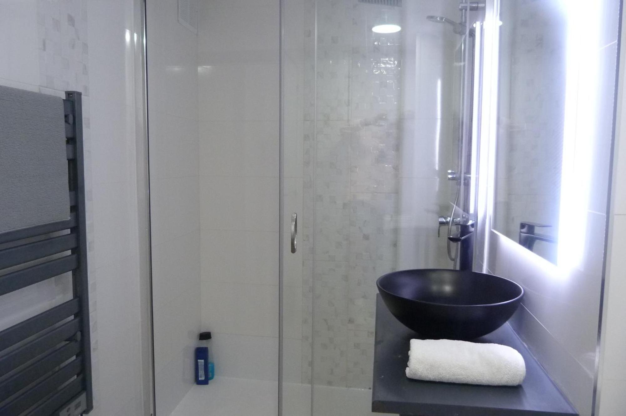 Delux Apartament 살루 외부 사진